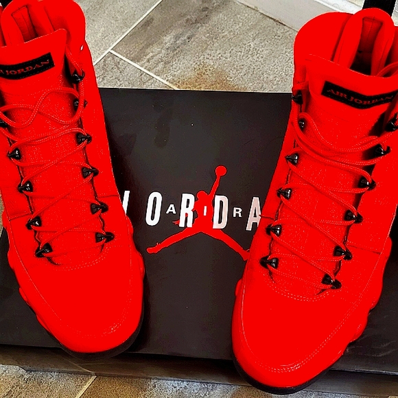 Meet your Posher, Tyler - Picture 10 of 15